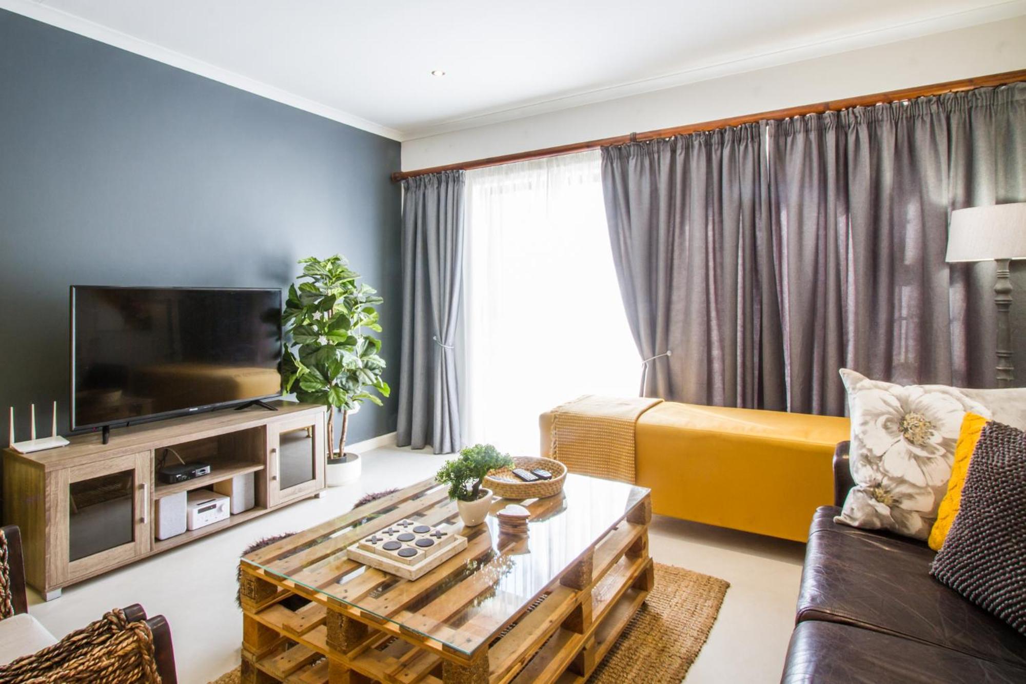 El Dorado Hotel And Self Catering Оудсхорн Стая снимка
